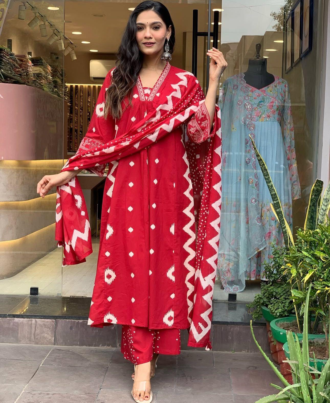 Red Bandani Suit